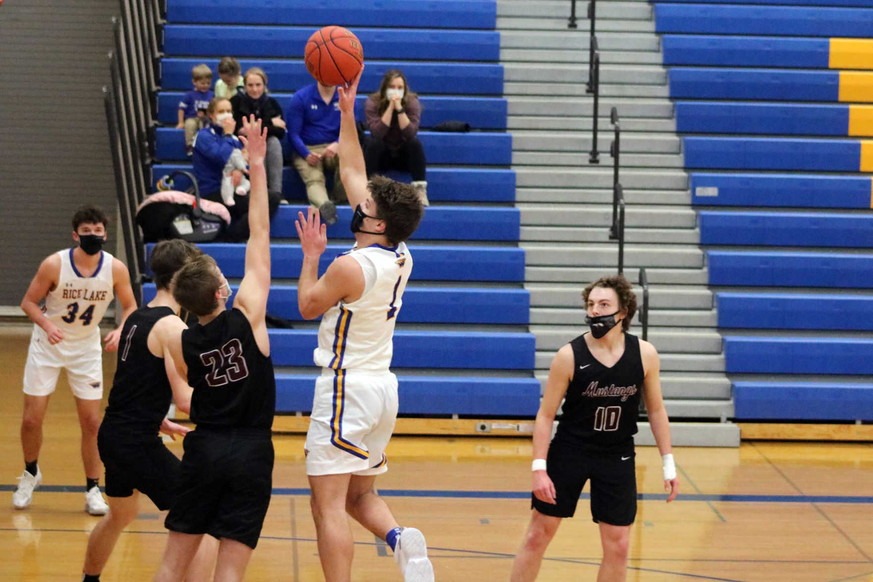 Rice Lake boys basketball vs. Menomonie 1-22-21